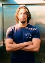 La Riviera Navy Blue Tee - Image 4
